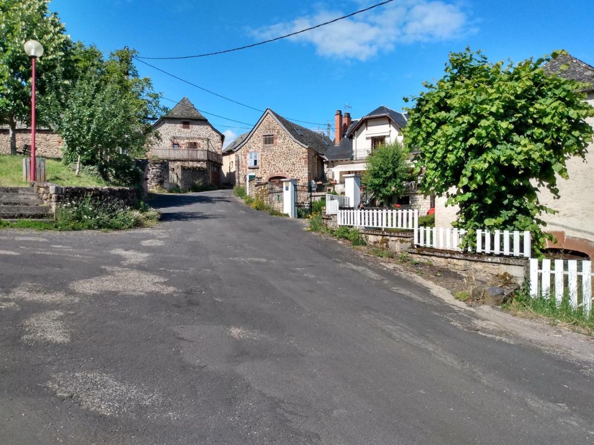 Chambres D'Hotes La Fontaine Espalion Zewnętrze zdjęcie