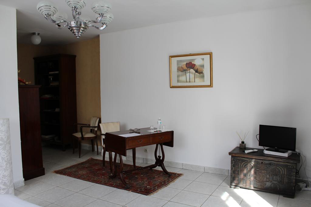 Chambres D'Hotes La Fontaine Espalion Zewnętrze zdjęcie